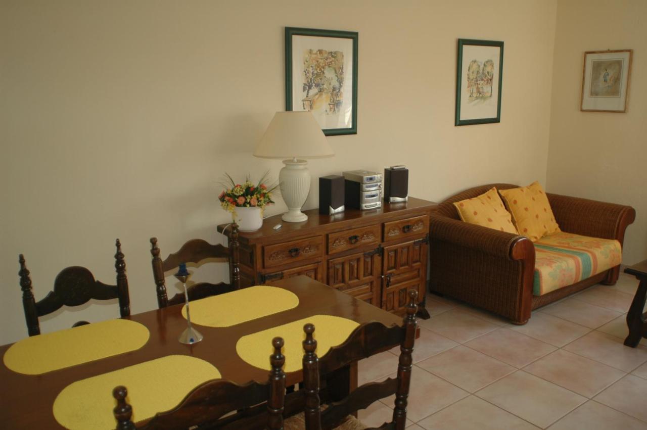 Villa Sol เอมปูเรียบราบา ห้อง รูปภาพ