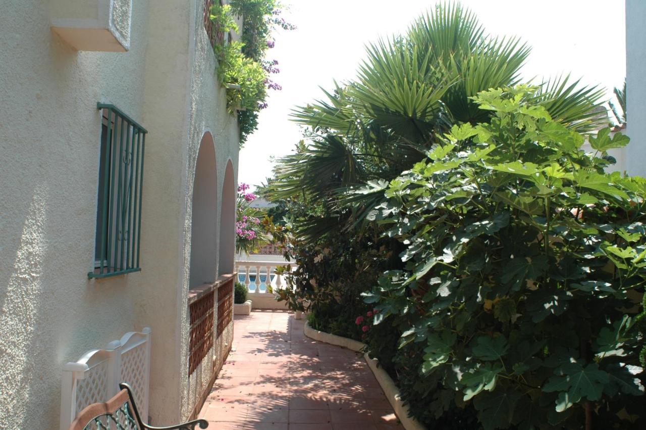 Villa Sol เอมปูเรียบราบา ภายนอก รูปภาพ